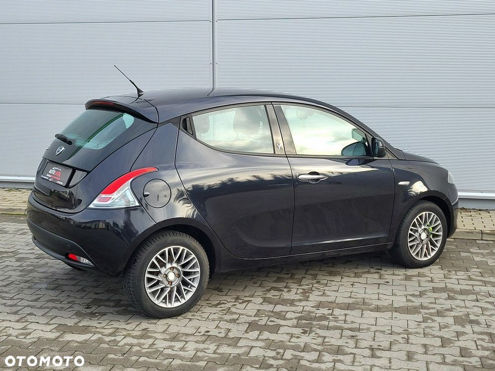 Lancia Ypsilon - 19