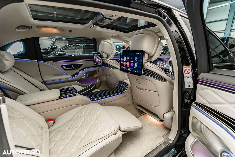 Mercedes-Benz S - 12