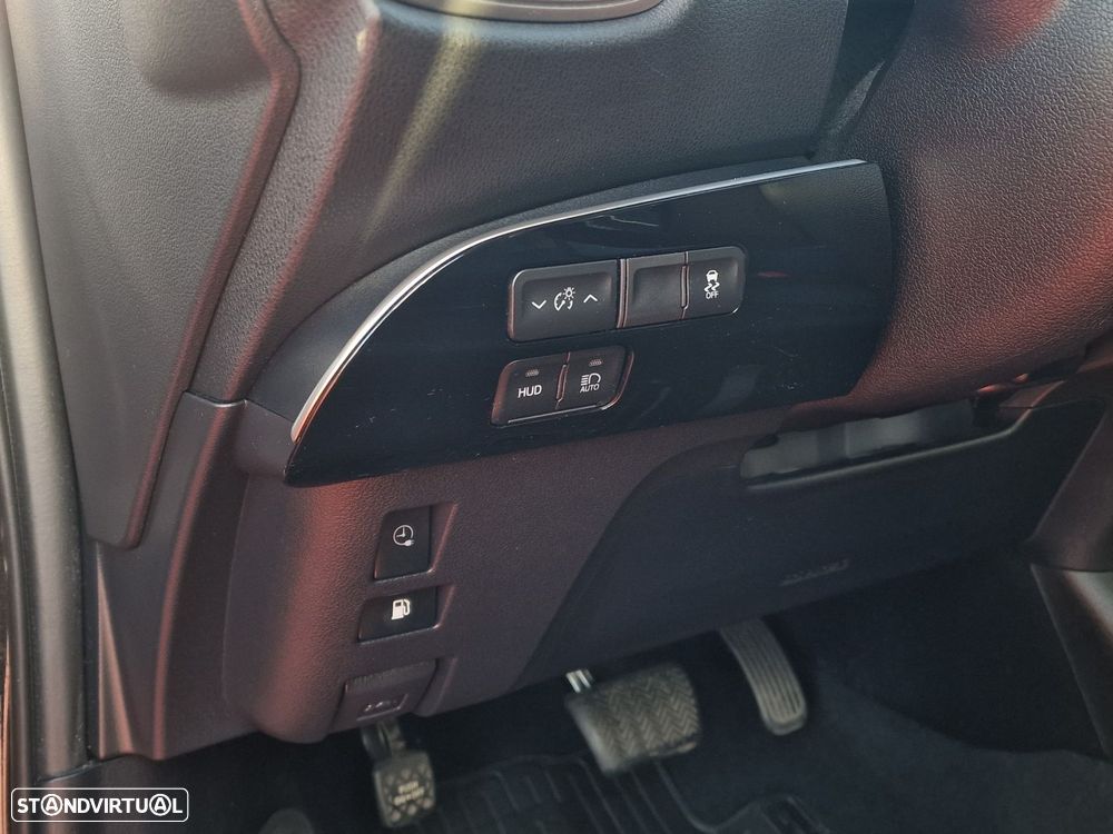 Toyota Prius 1.8 Plug-In Luxury+Pele - 20