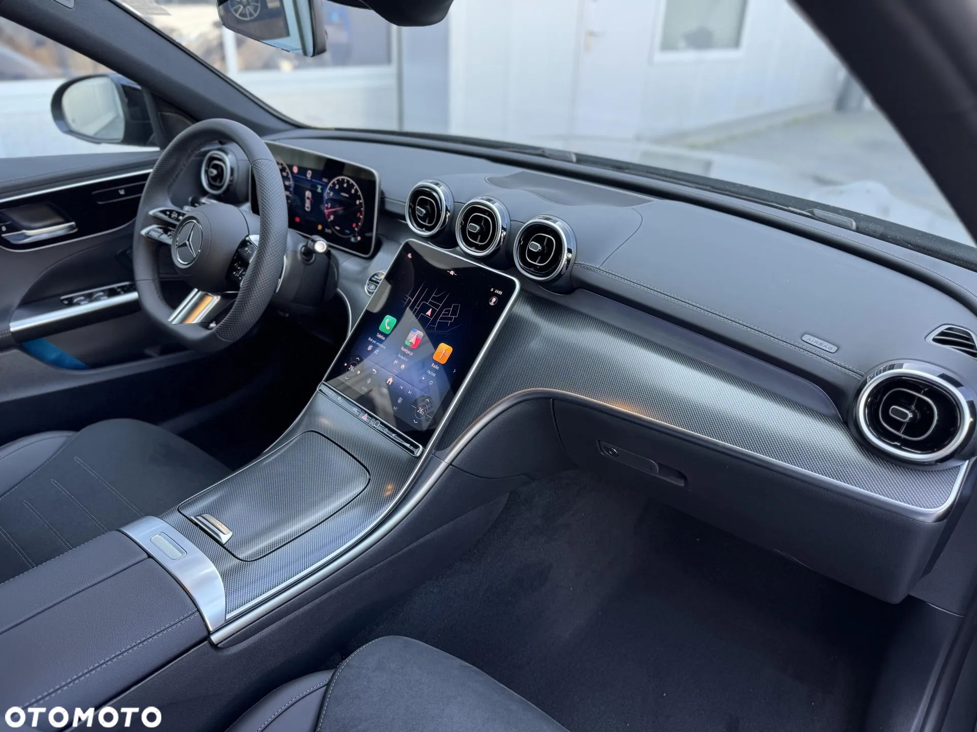 Mercedes-Benz Klasa C 180 9G-TRONIC AMG Line Advanced - 17