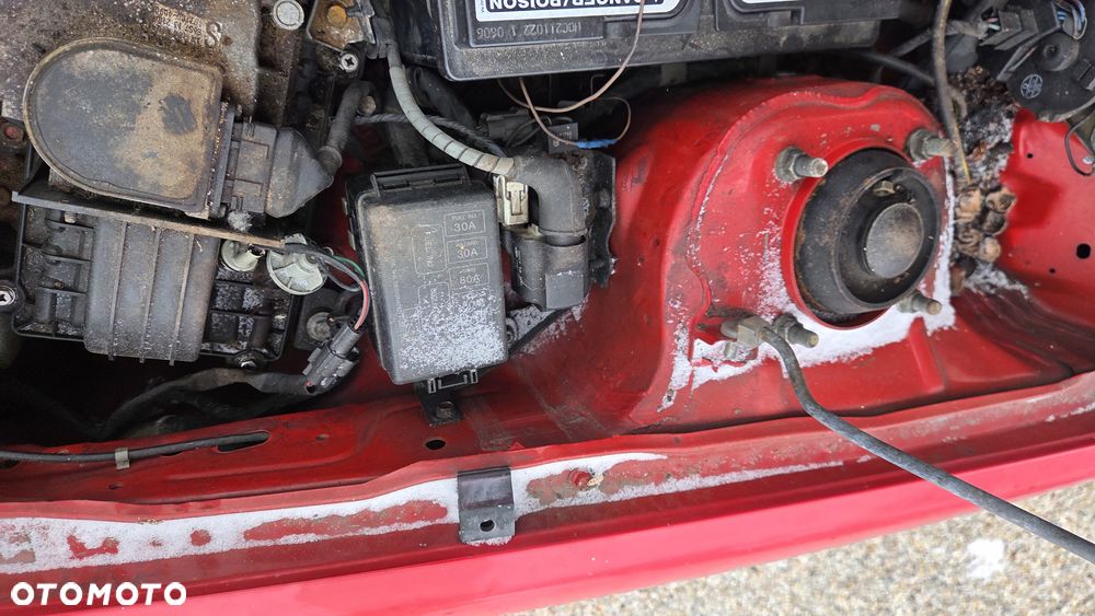 Mazda 323 - 11