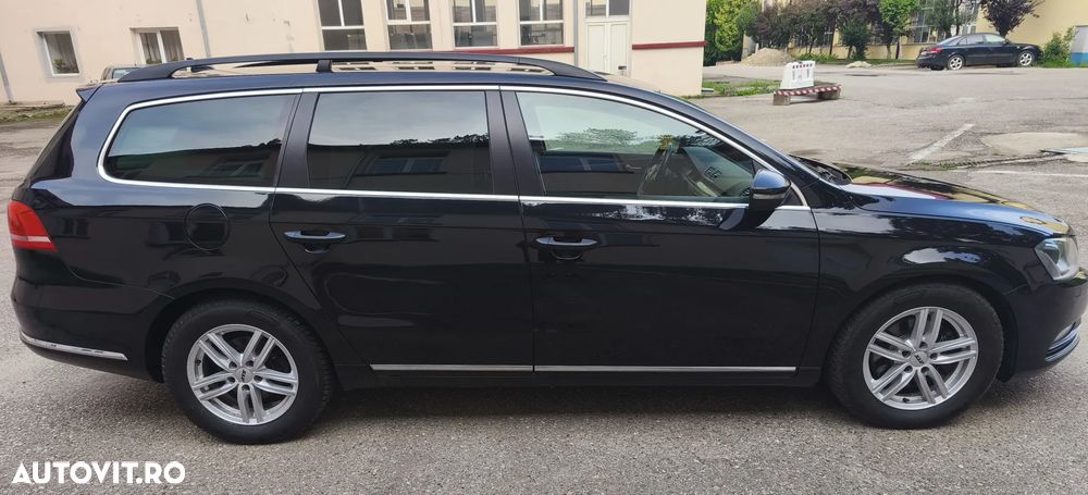 Volkswagen Passat - 11