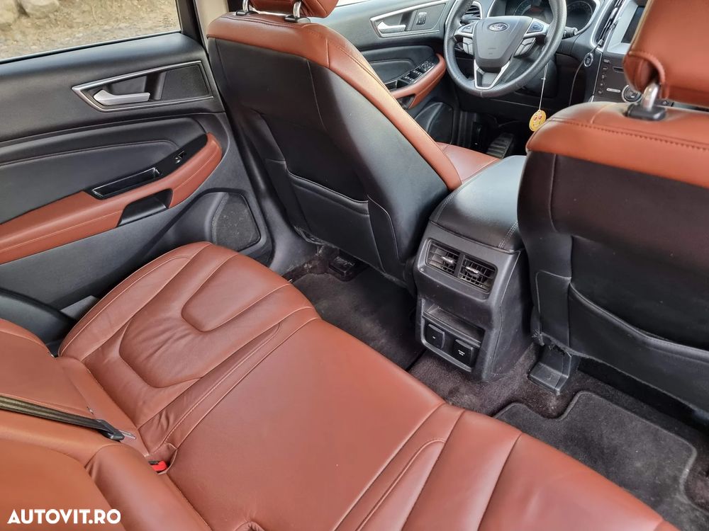 Ford Edge 2.0 TDCi Powershift Titanium - 14