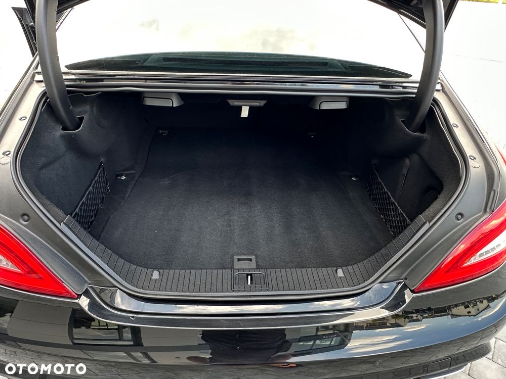 Mercedes-Benz CLS 350 CDI 4-Matic BlueEff - 8