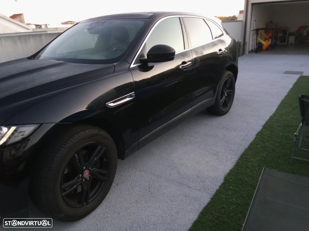 Jaguar F-Pace 20d Prestige - 17