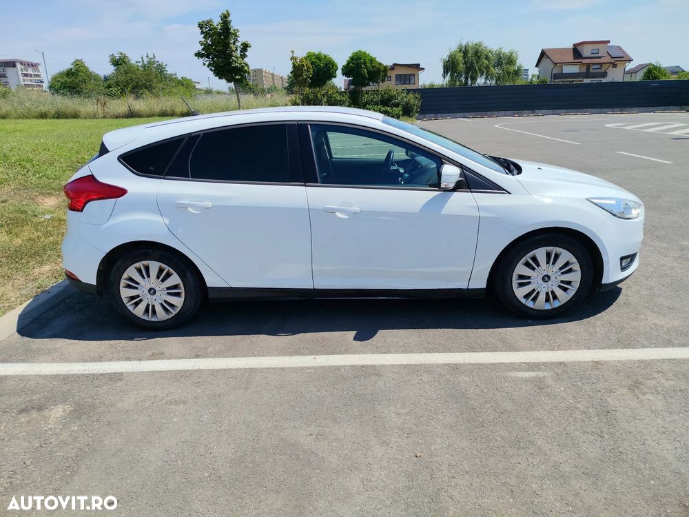 Ford Focus 1.6 TDCI DPF Trend - 6