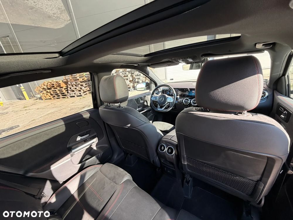 Mercedes-Benz Klasa B 180 d AMG Line 7G-DCT - 18