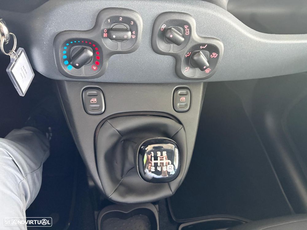 Fiat Pandina 1.0 Hybrid - 17