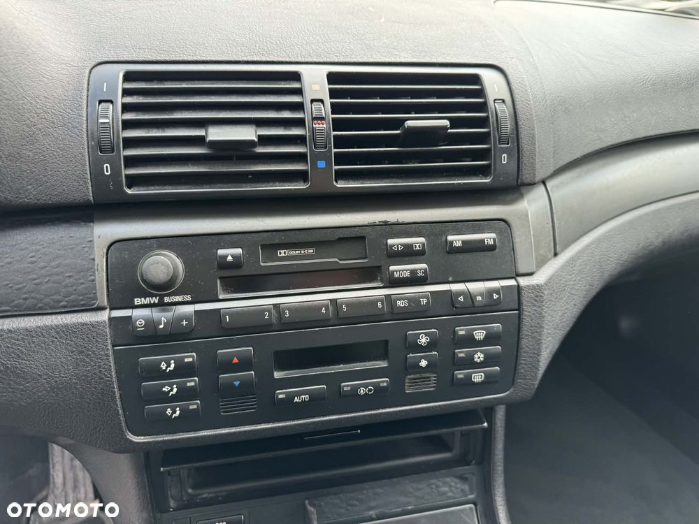 BMW Seria 3 318i - 17