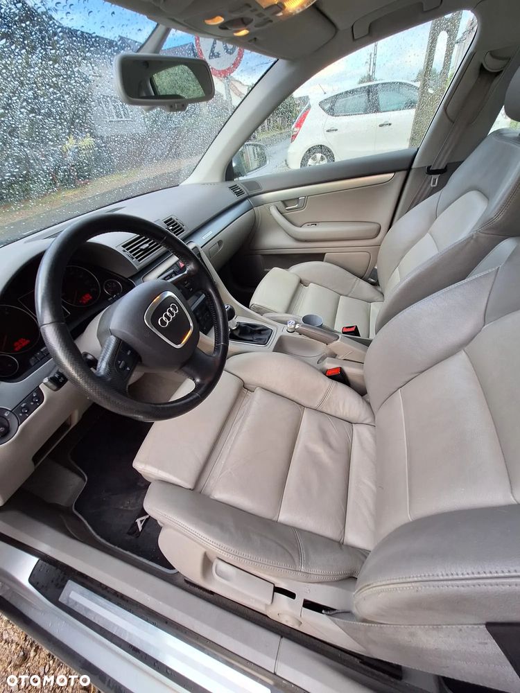 Audi A4 Limousine 3.0 TDI DPF quattro - 9