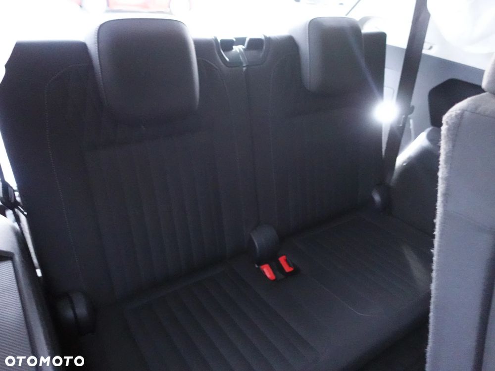 Volkswagen Tiguan - 3