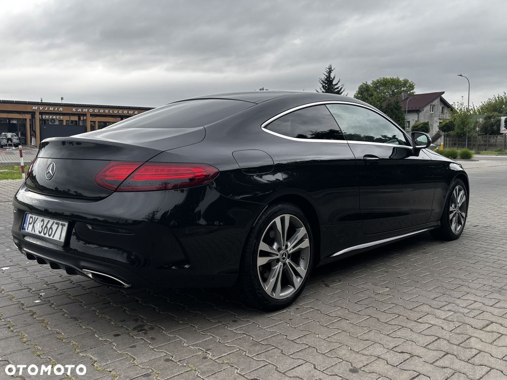 Mercedes-Benz Klasa C 300 7G-TRONIC Edition 1 - 10
