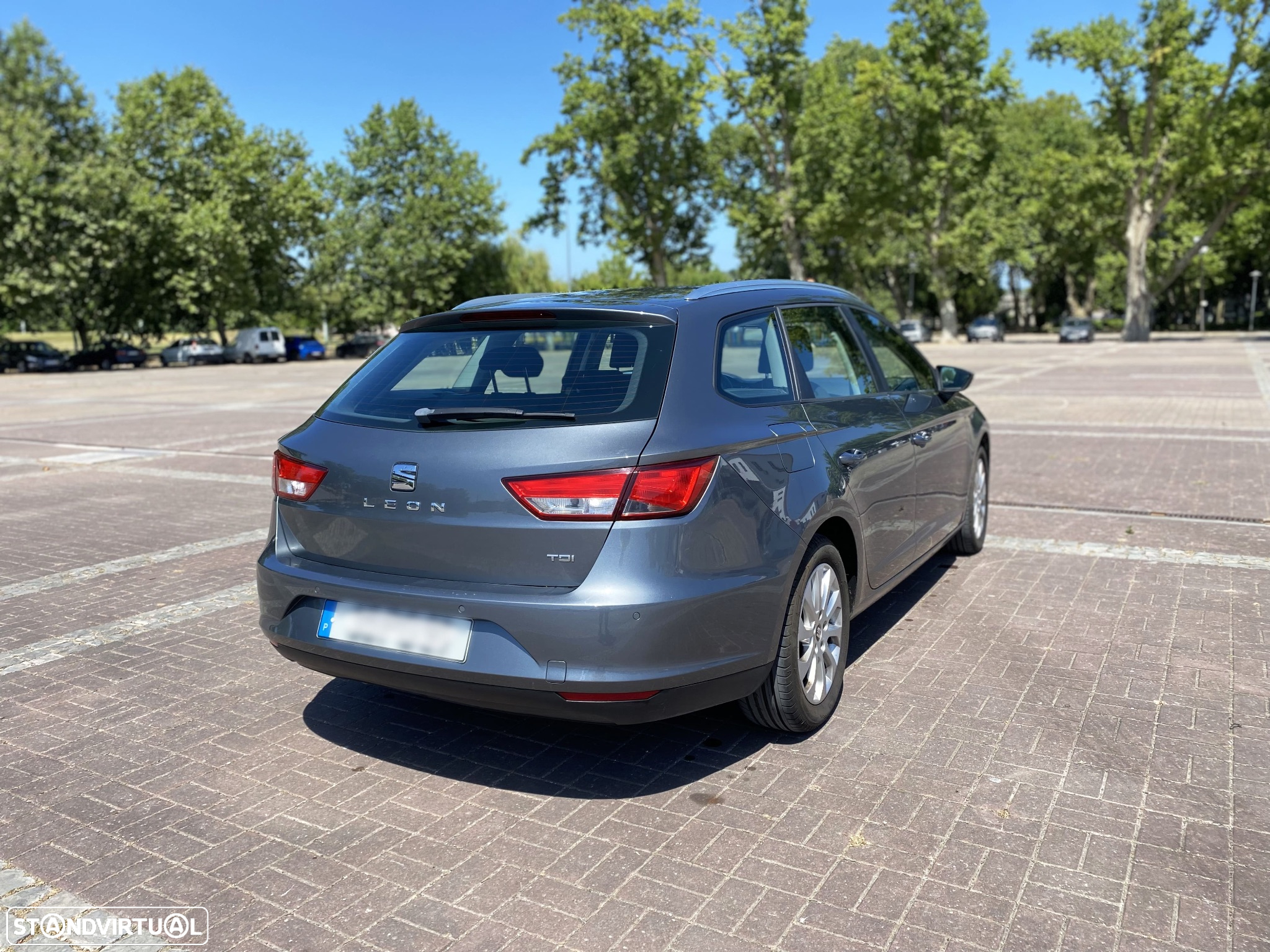 SEAT Leon ST 1.6 TDI Style Ecomotive - 14