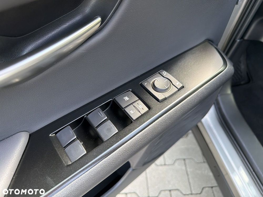 Lexus UX - 14