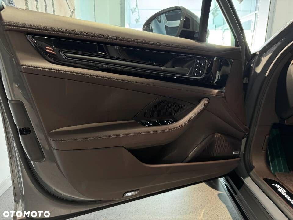 Porsche Panamera - 20