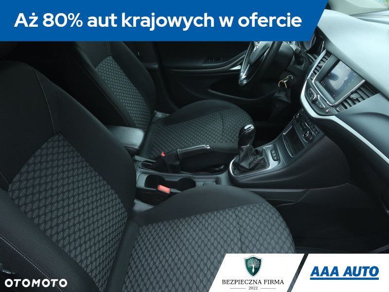 Opel Astra - 11