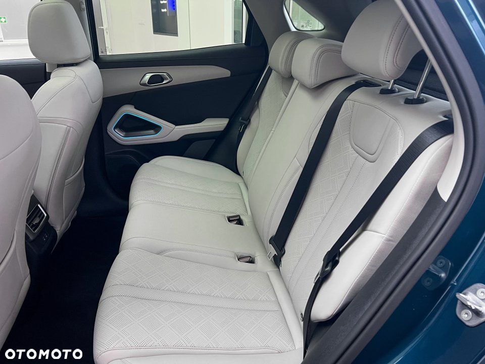 BYD Atto 2 DM-i - 17