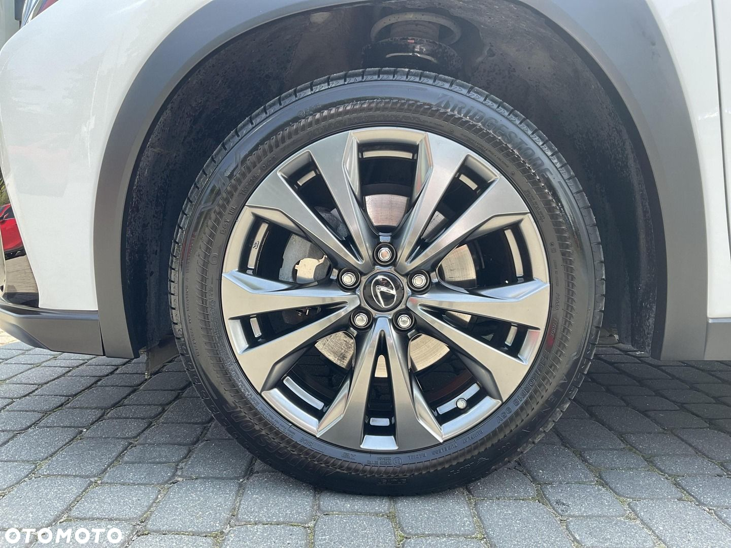 Lexus UX - 33