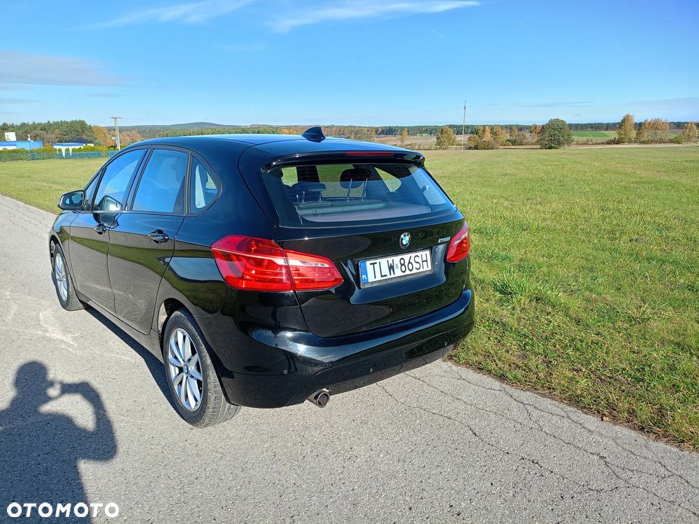 BMW Seria 2 218i - 3