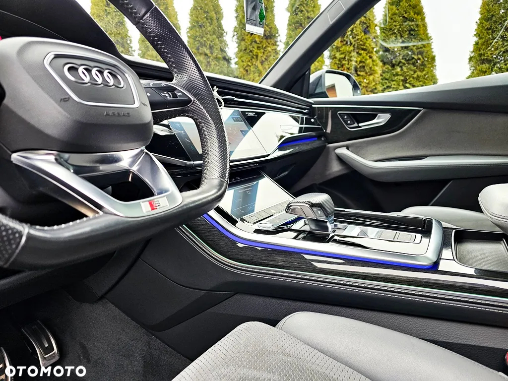 Audi Q8 - 13
