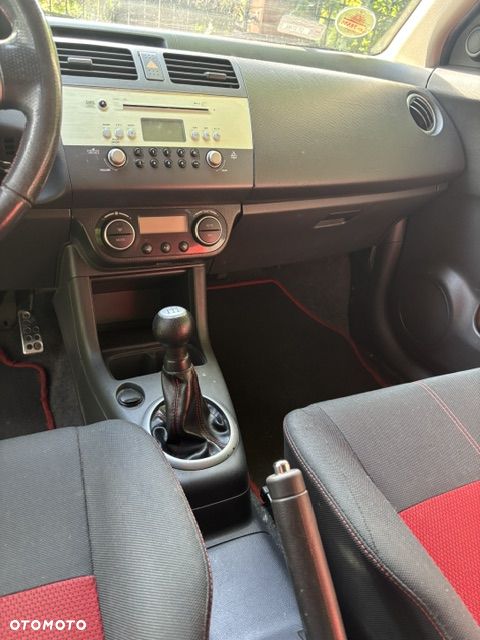 Suzuki Swift - 11