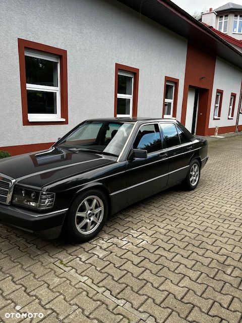 Mercedes-Benz W201 (190) - 3