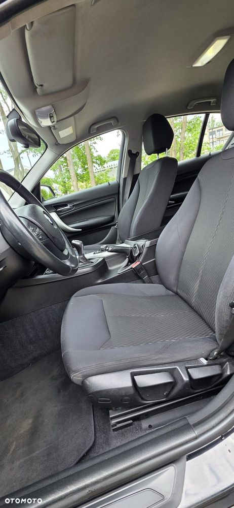 BMW Seria 1 118d - 22