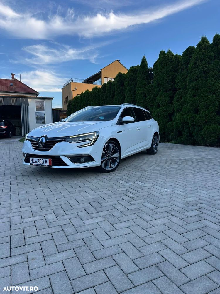 Renault Megane ENERGY dCi 130 BOSE EDITION - 11
