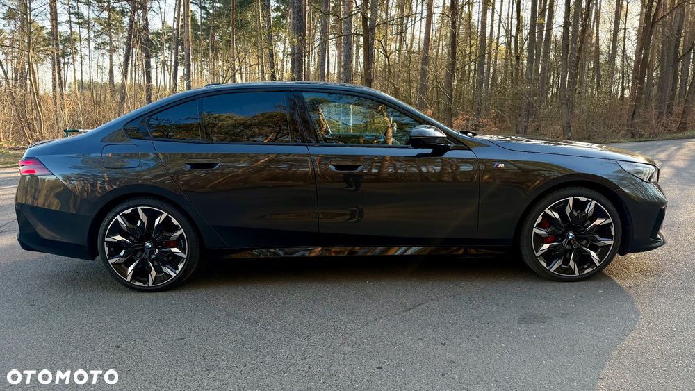 BMW Seria 5 540d xDrive mHEV M Sport - 12