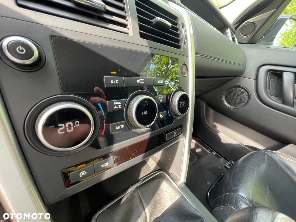 Land Rover Discovery Sport TD4 HSE Luxury - 22