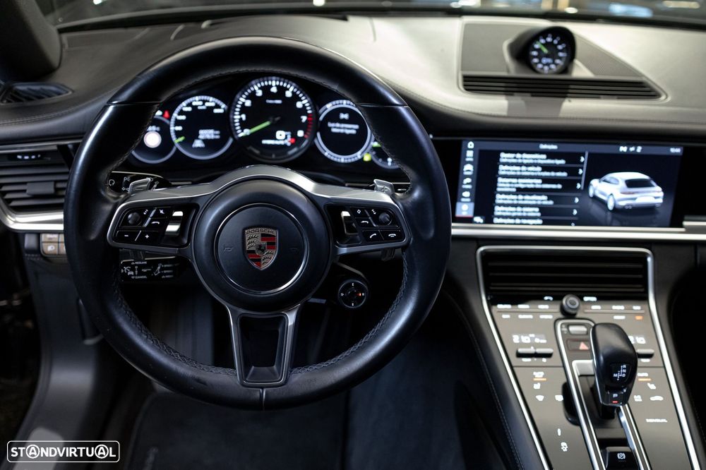 Porsche Panamera Sport Turismo 4 E-Hybrid Edition 10 Anos - 44