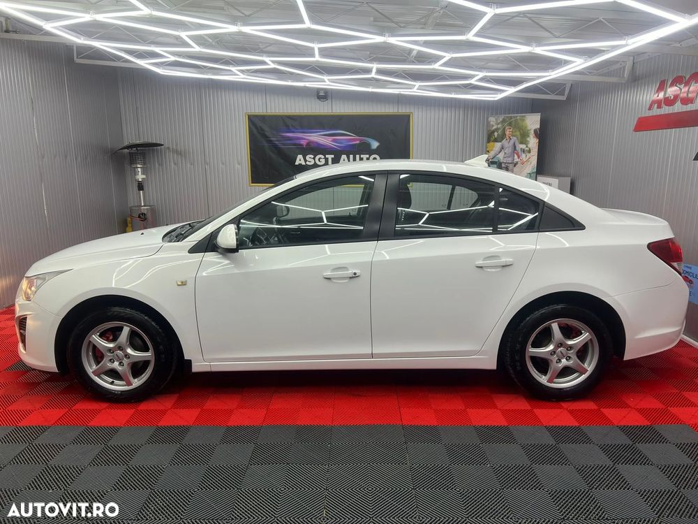 Chevrolet Cruze - 19