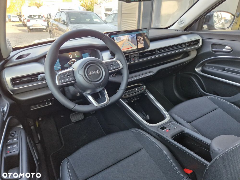 Jeep Avenger 54kWh Summit - 19