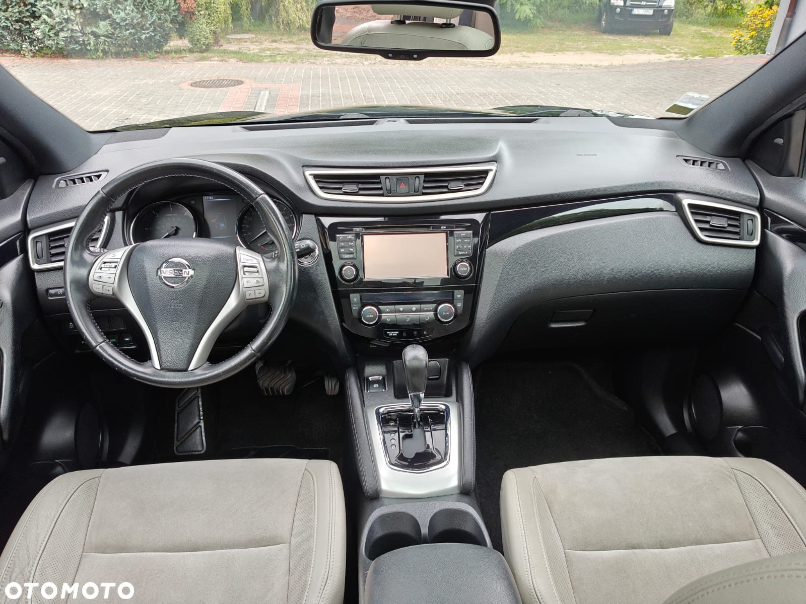 Nissan Qashqai 1.6 dCi Xtronic TEKNA - 21