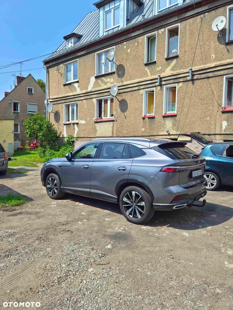 MG HS 1.5 T-GDI Excite DCT - 3