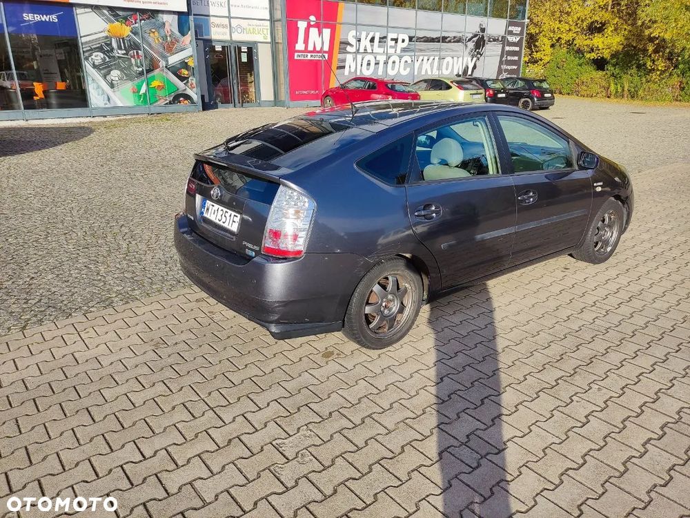 Toyota Prius 1.5 VVT-i Sol (nav) - 3
