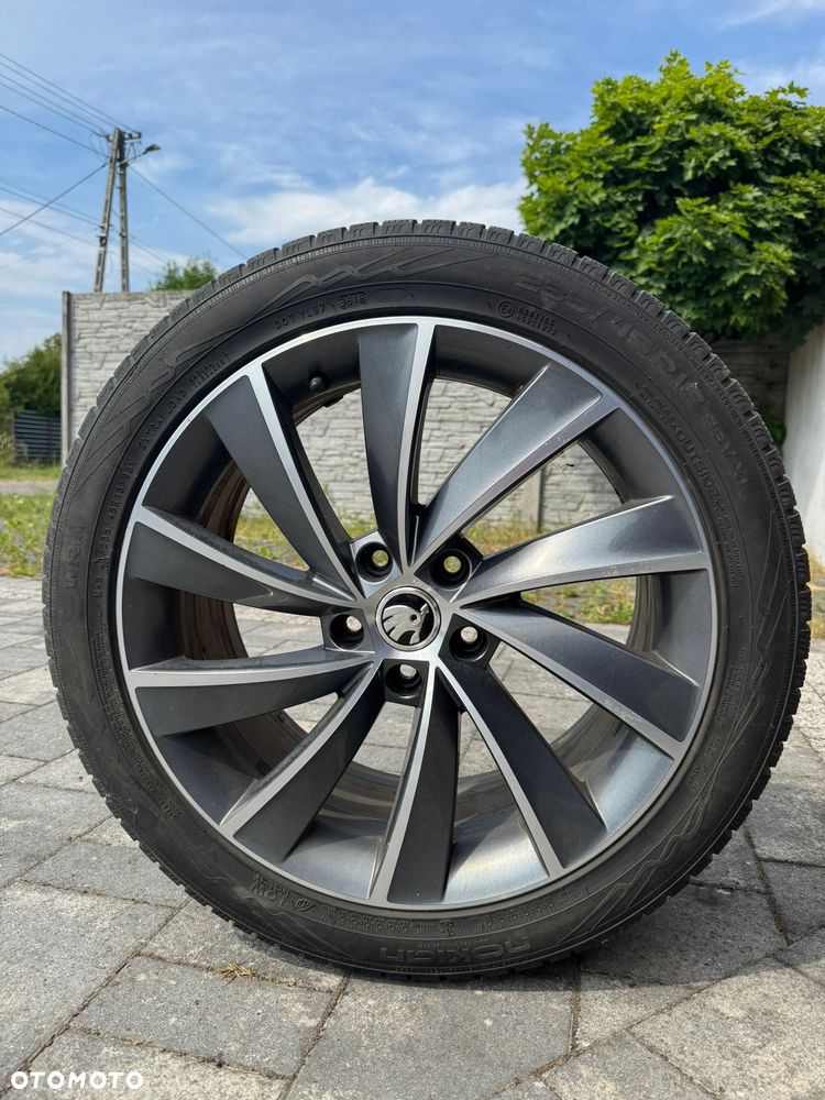 Skoda Superb 2.0 TDI 4x4 L&K DSG - 24