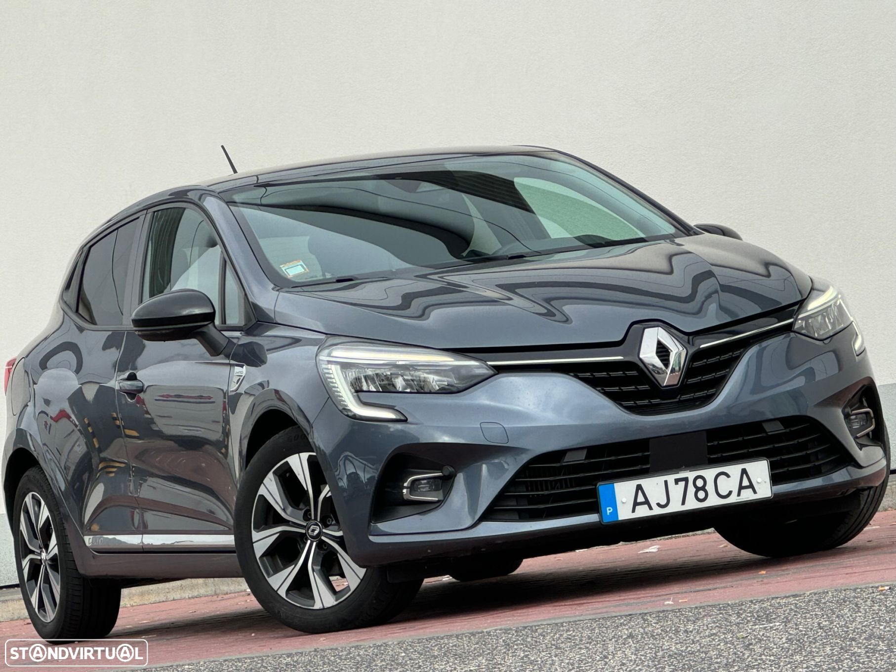 Renault Clio 1.0 TCe Limited Bi-Fuel - 1