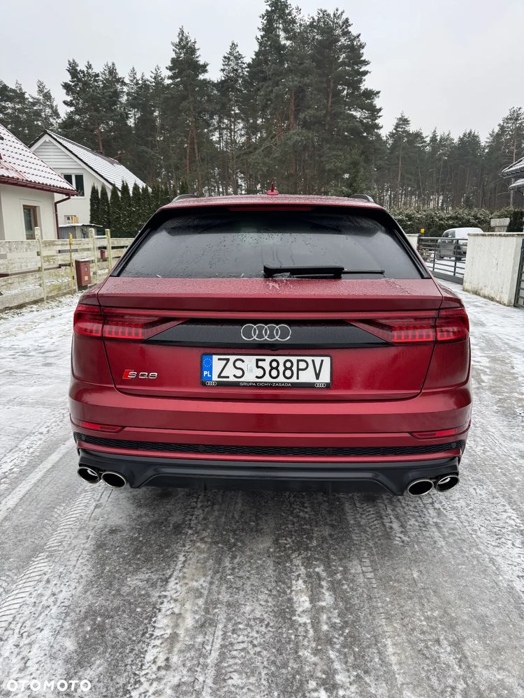 Audi SQ8 - 8