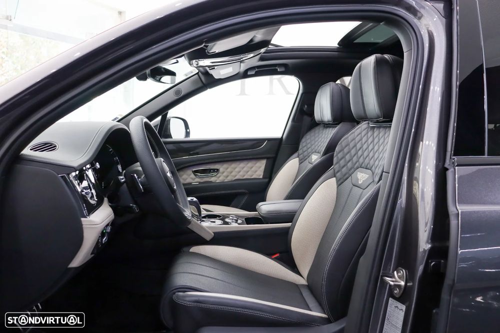 Bentley Bentayga V8 S - 13