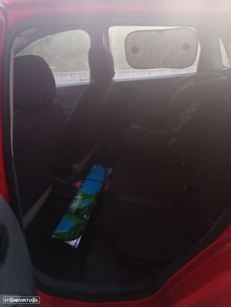 Ford Fiesta - 6