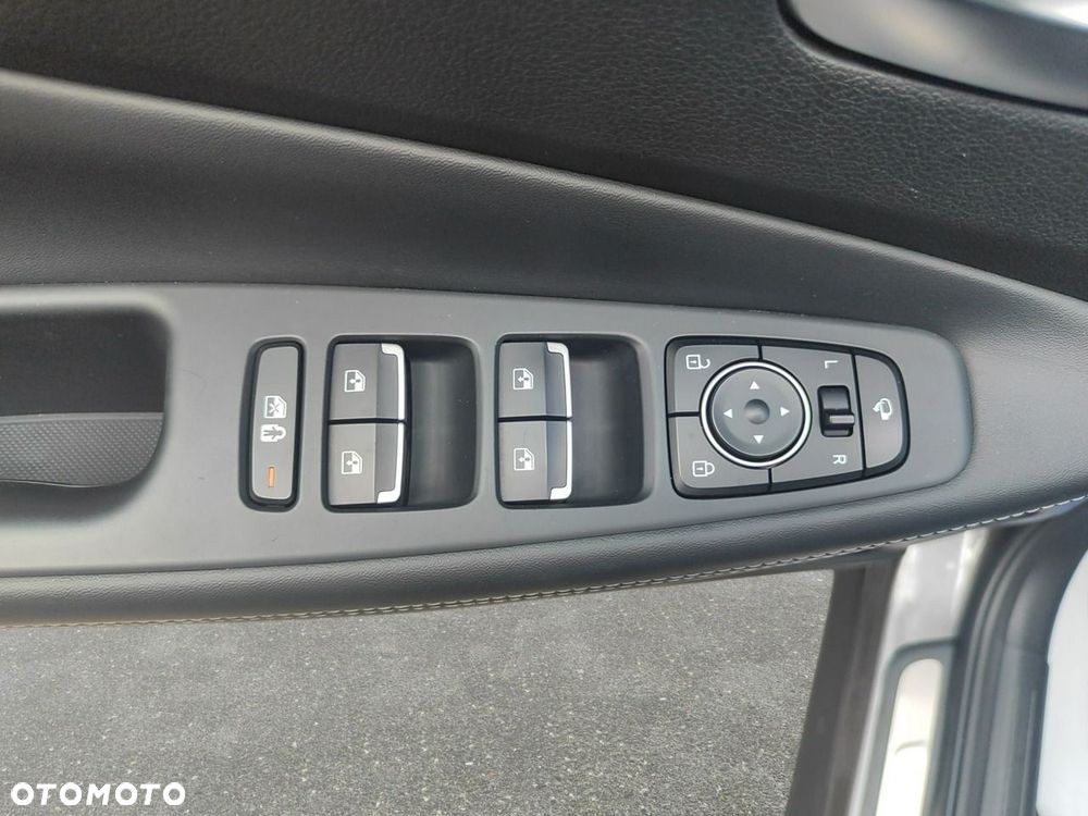 Hyundai Santa Fe - 11