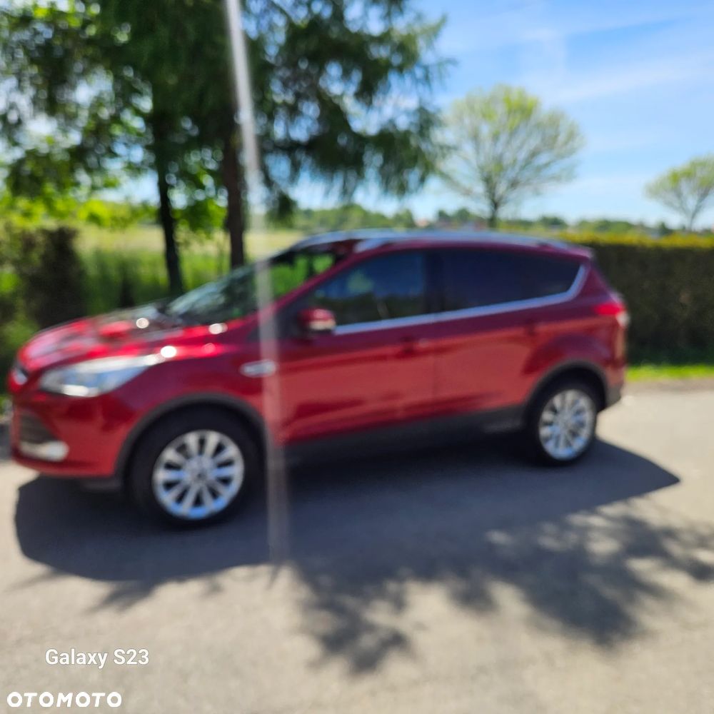 Ford Kuga 1.5 EcoBoost 2x4 Titanium - 3