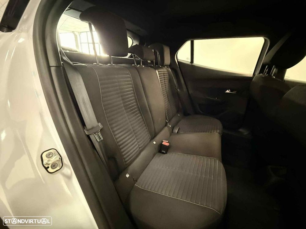 Peugeot 2008 1.2 PureTech Active - 22
