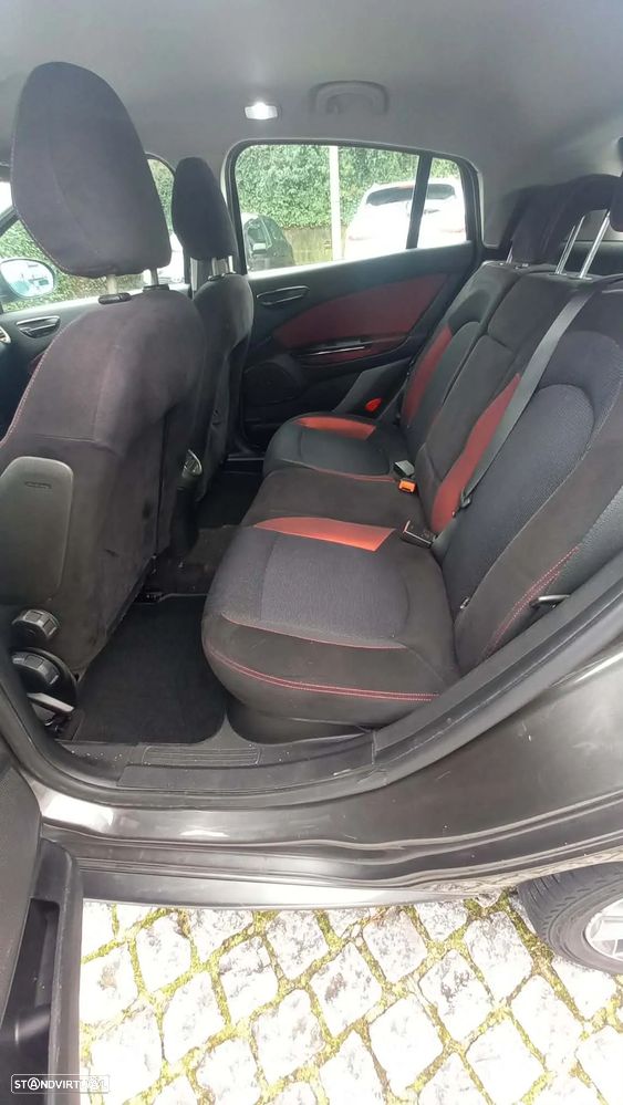 Fiat Bravo 1.6 M-Jet Sport - 4