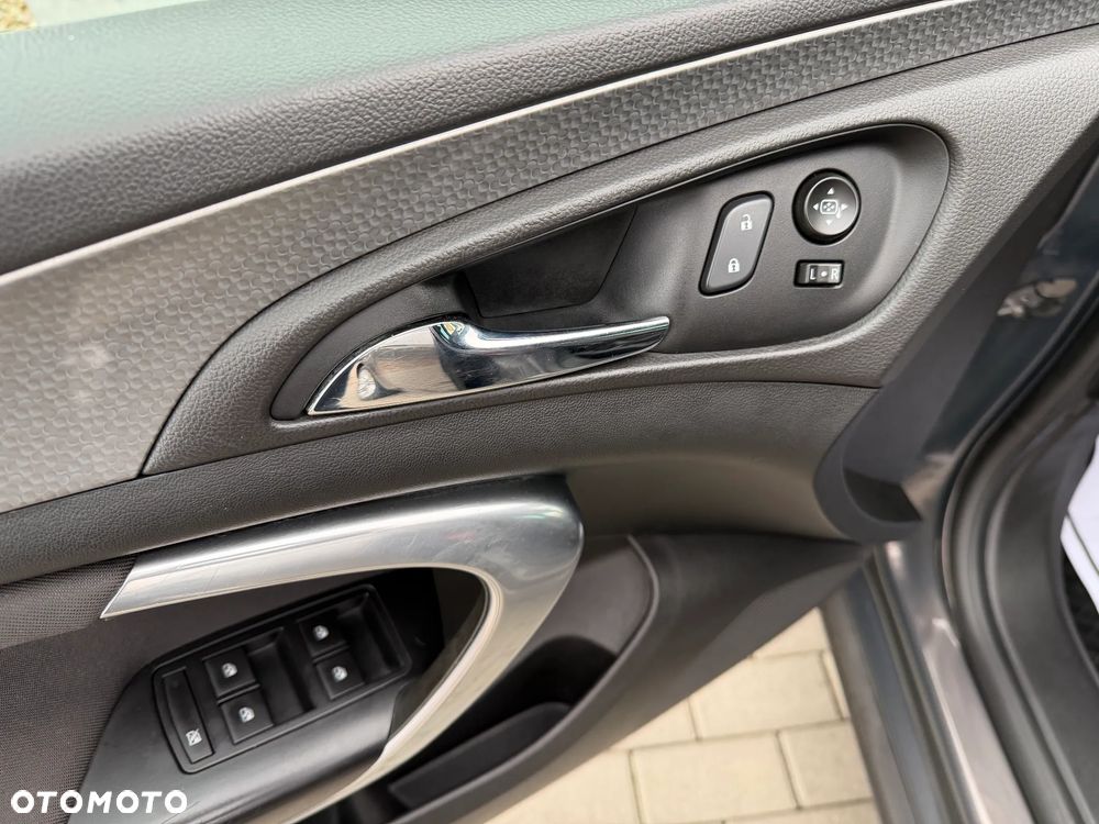 Opel Insignia 2.0 CDTI Cosmo S&S - 16