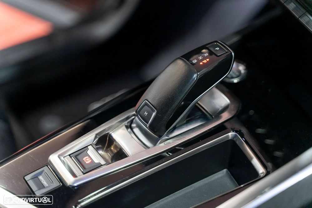 Peugeot 3008 1.5 BlueHDi GT Line EAT8 - 17