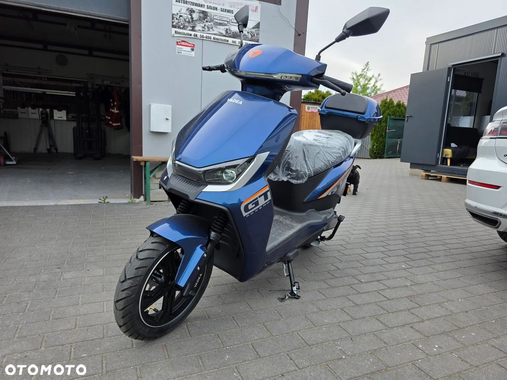 Yadea C-line - 2