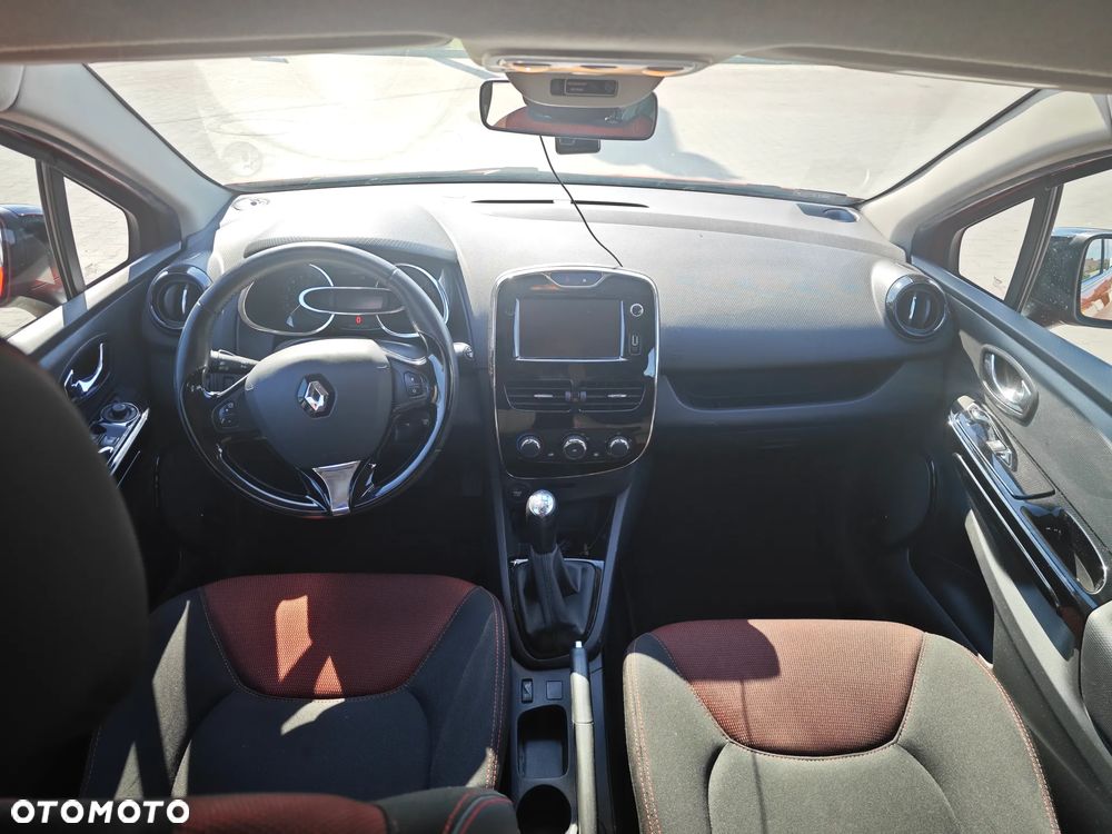 Renault Clio 1.2 16V Zen - 9