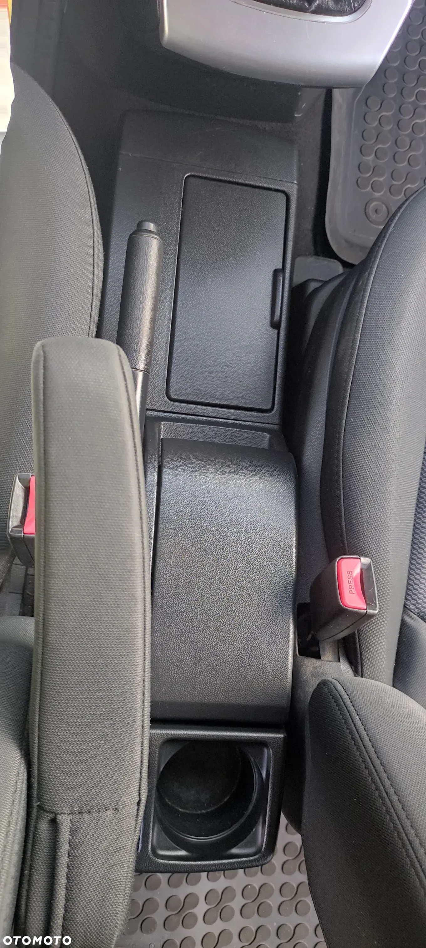 Mazda 5 - 15
